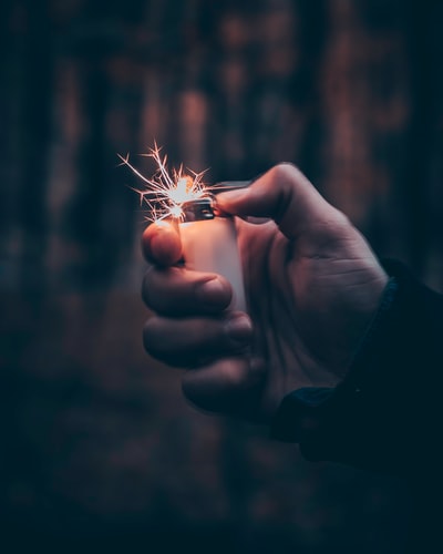 The use of white disposable lighters
